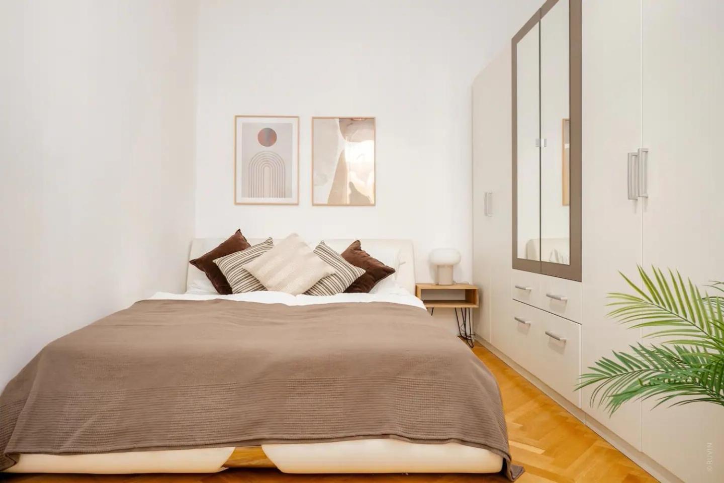 Apartments I 5 Minutes To Metro Viena Exterior foto