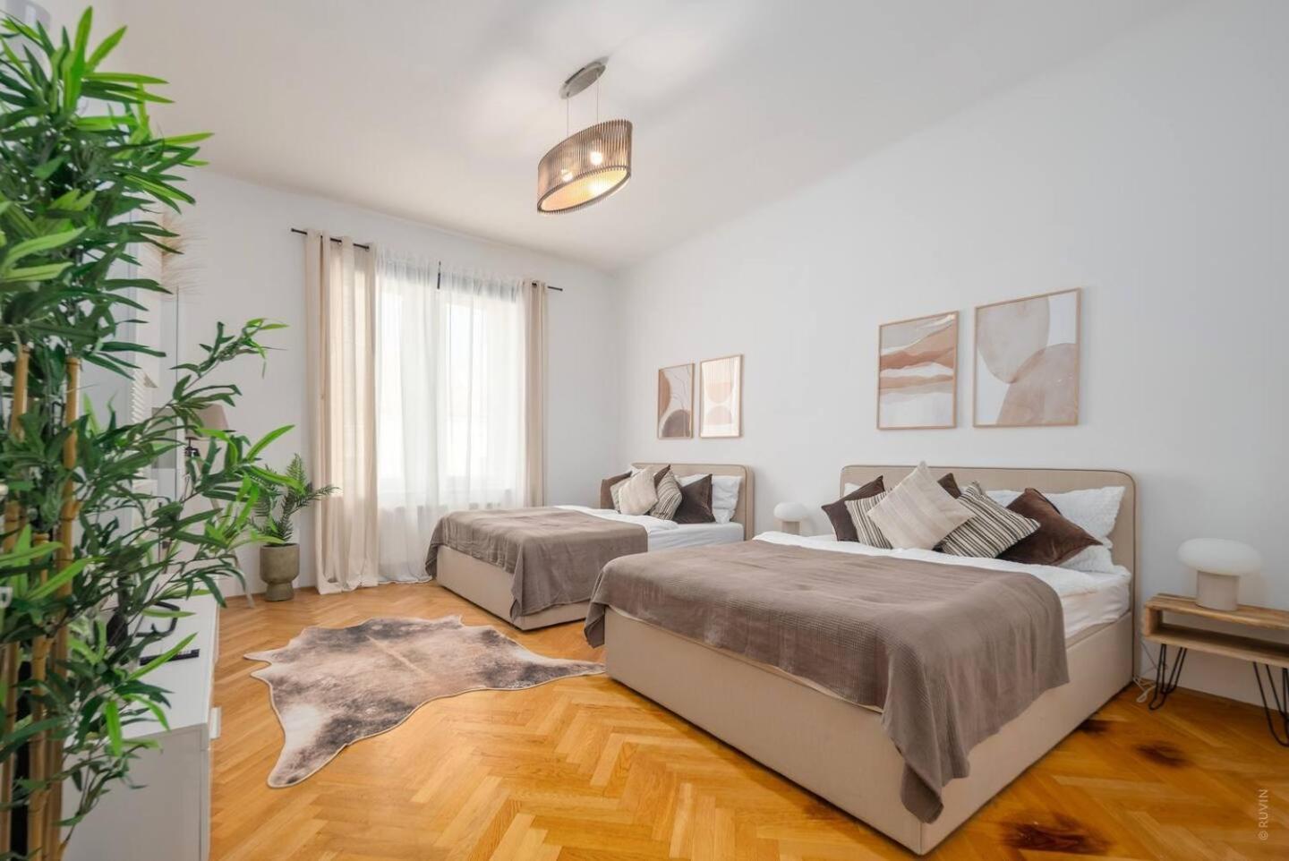 Apartments I 5 Minutes To Metro Viena Exterior foto