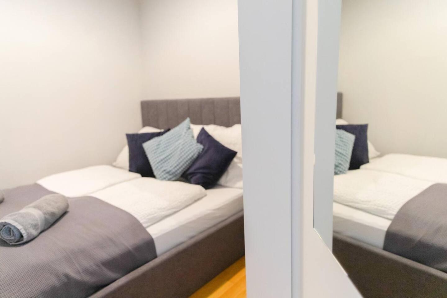 Apartments I 5 Minutes To Metro Viena Exterior foto